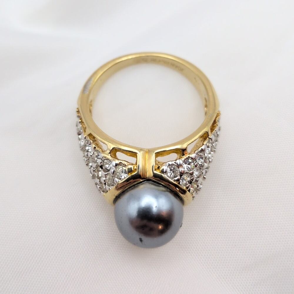 Joan Rivers Gold Tone Rhinestone Pave Grey Faux Pearl Cocktail Ring Size 8